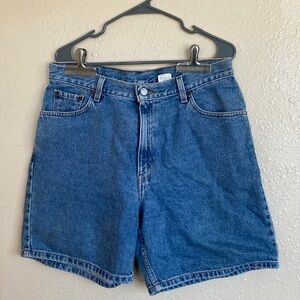 Vintage Levi’s 550 Denim High Waist Mom Shorts
